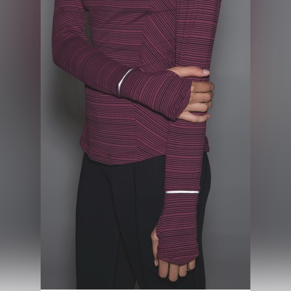 Lululemon Stripe Wine Berry Black Kanto Catch Me LS Thumbhole Slim Rulu Top SZ 6 - Picture 9 of 13